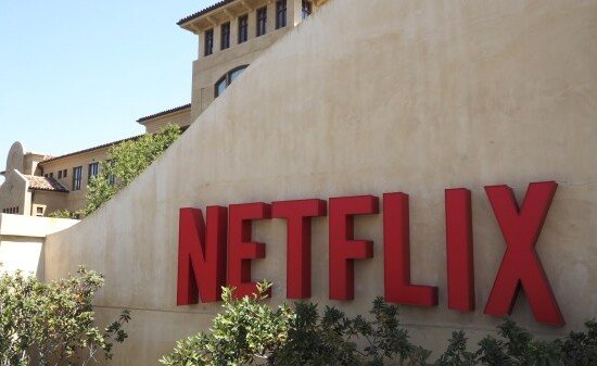 特朗普擬對海外拍攝電影課100%關稅　重創Netflix與迪士尼　引發文化逆全球化疑慮