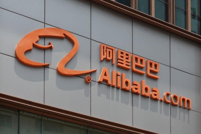 港股受北水激烈流入帶動走強　阿里巴巴與國泰成吸金焦點預示後市動能持續