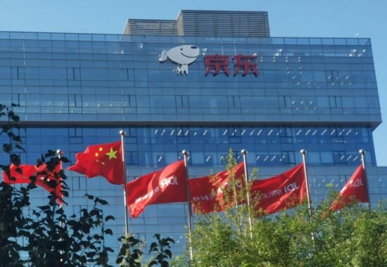 港股科技股最新評級出爐：券商看好京東美團小米，下調阿里目標價