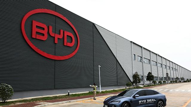 比亞迪加碼佈局拉美市場！巴西新廠本月啟動，2025年目標組裝5萬輛電動車