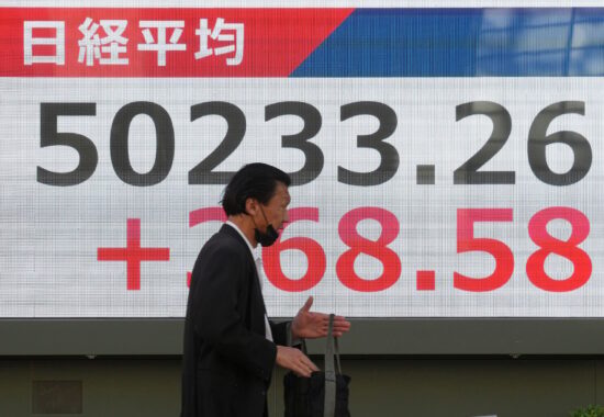 美股持續逼近歷史高點，企業財報表現參差不齊解析（2025年12月最新）
