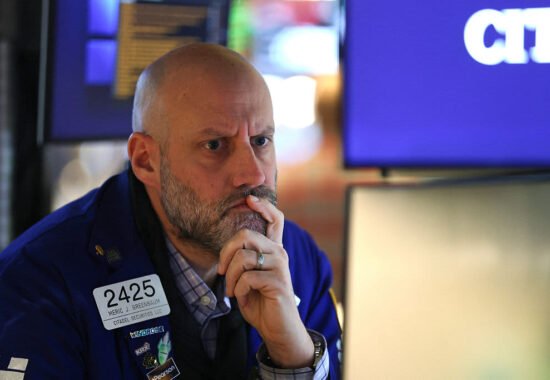 美國國債收益率走低 投資人關注延遲數據