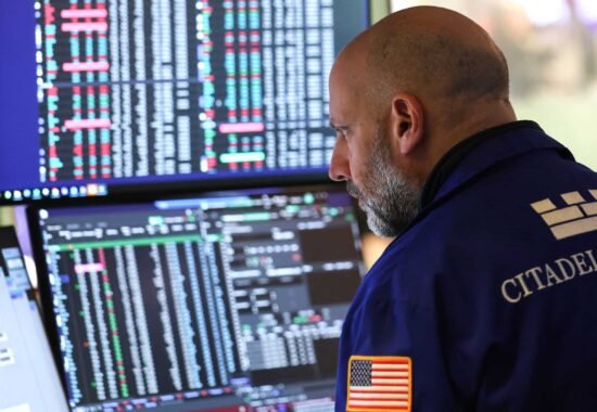 川普公布霍爾木茲海峽保護措施 美股止跌反彈