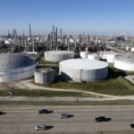 美股期貨穩定 油價攀升引關注走勢預測