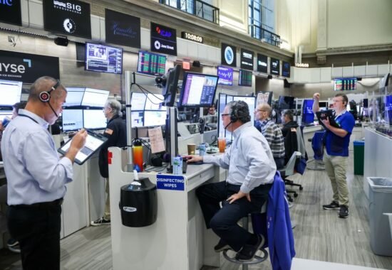 美股走勢預測：停火疑慮致短線回調壓力加大